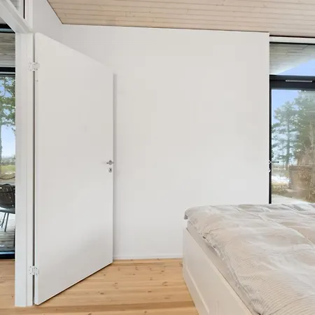 펜션 Herlugh - 10m From The Sea In Sealand By Interhome