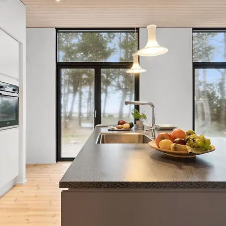 펜션 Herlugh - 10m From The Sea In Sealand By Interhome