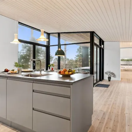 펜션 Herlugh - 10m From The Sea In Sealand By Interhome Klint